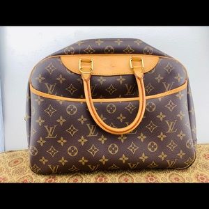 Authentic Louis Vuitton Deauville
